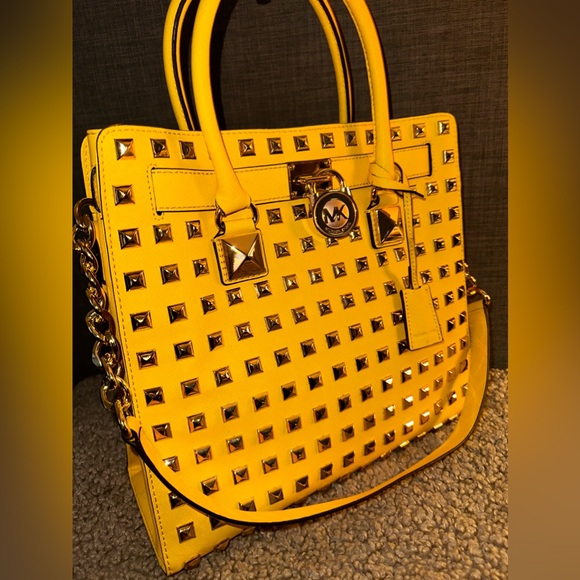 Like New 💛 Michael Kors Studded Hamilton Satchel - Picture 3 of 9